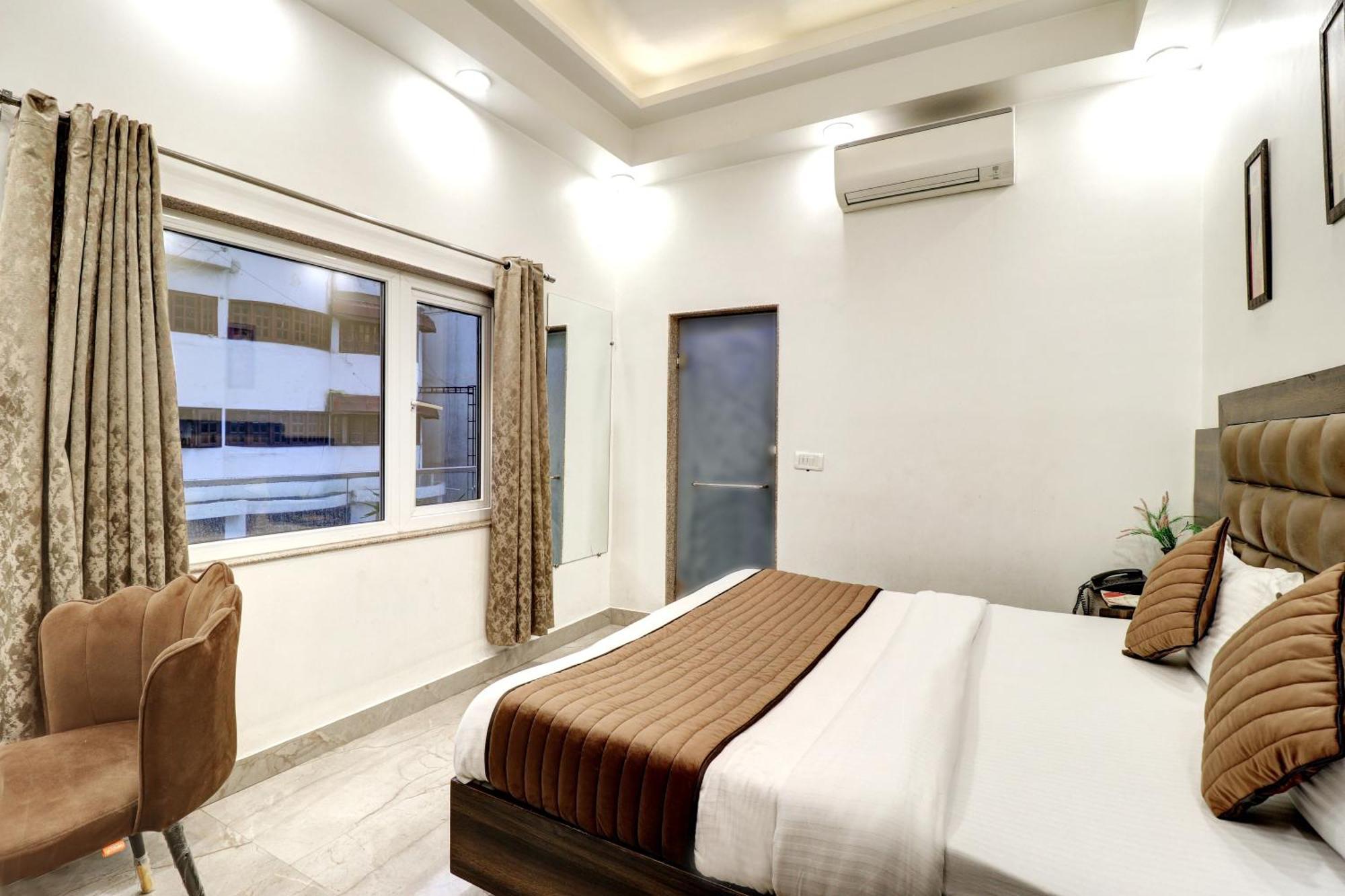 Hotel Emporio Dx - New Delhi Railway Station - Paharganj Eksteriør billede